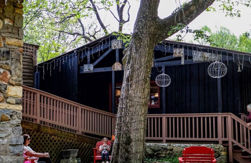 Waynesboro Cabina | Getaway at Springer's Catch!