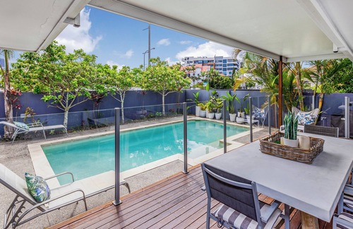 Mermaid Waters Casa | Getaway House - 4 minutos a pie de la playa - Casa de vacaciones ideal para familias