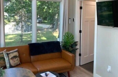 Dent Cabina | Getaway in a Tiny Cabin on the Lake!