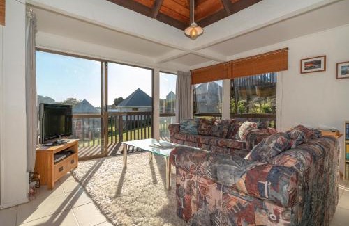 Onemana Casa | Getaway - Onemana Holiday Chalet