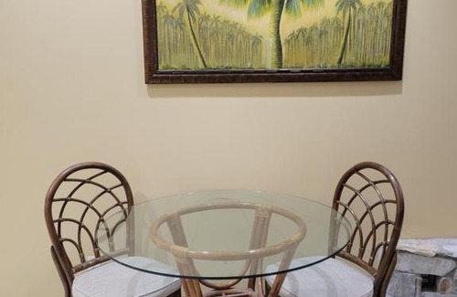 Lenox Park Apartamento | Getaway That's Fit for a King