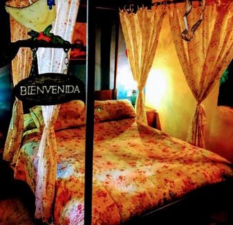 Valeria Cabina | Getaway to Cuenca at La Quinta de Malu