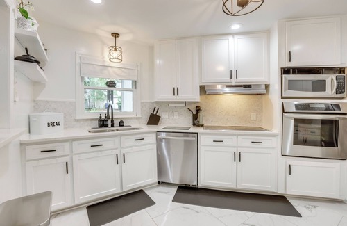 Shannon Casa | Getaway w/Home Gym & Theater Room in Hoover Area