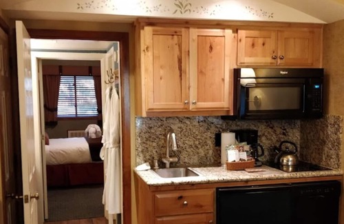 Olympic Valley Condominio | GetAways at Olympic Village Inn