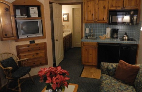 Olympic Valley Condominio | GetAways at Olympic Village Inn