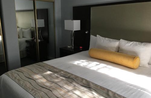 Historic Tennis Club Hotel | GetAways at Palm Springs Tennis Club