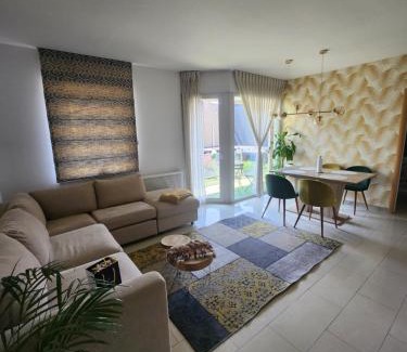 Ganshoren Apartamento | Gezellig verblijf met balkon