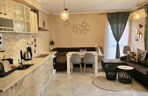 Chernomorets Apartamento | GG Garden Deluxe