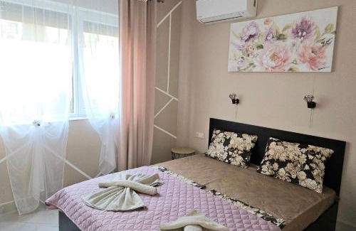Chernomorets Apartamento | GG Garden Deluxe