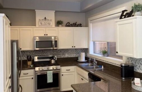Shaver Lake Condominio | GG's Chalet - 6 Bedrooms, 4 Baths, movie theatre, jetted tub, and pool table!