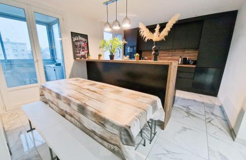 Saint-Martin-d'Heres Apartamento | #GH Butler's Monochrome