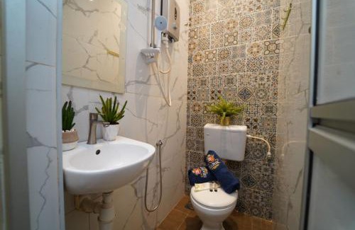 Central District Hotel | Ghazrin's Classic Hotel JB