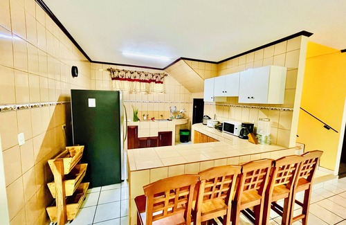 San Rafael de Heredia Villa | GhestHouse Monte Olivos