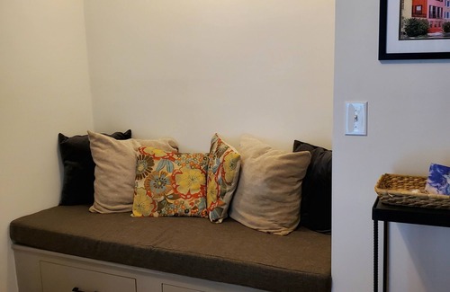 Scottsville Apartamento | Ghost Pine Studio, Scottsville 1 Bedroom Retreat