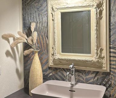Cavi Hotel | Gian Paul Hotel