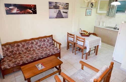 Termenades Apartamento | Yiannis Apartment 3 Agios Georgios Pagoi Corfu