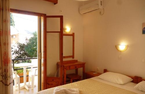 Agios Georgios Pagon Apartamento | Giannis