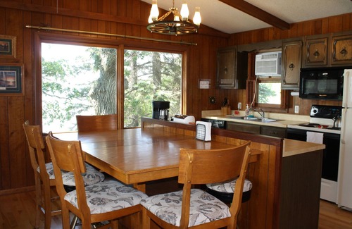 Glenwood Casa | Giant Oak Cabin - A perfect lakeside retreat