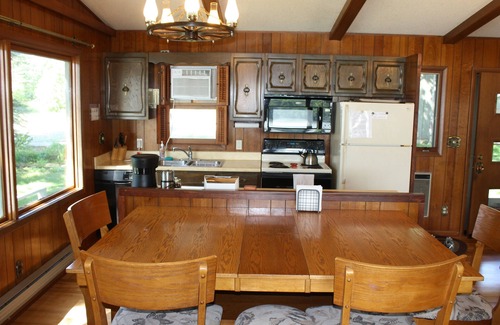 Glenwood Casa | Giant Oak Cabin - A perfect lakeside retreat