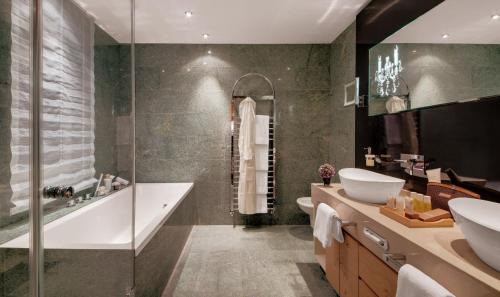 Champfer Hotel | Giardino Mountain