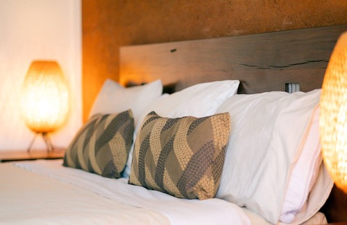 Cloncurry Hotel | Gidgee Inn Motel