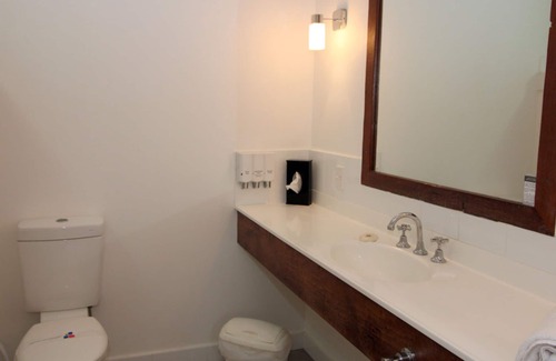 Cloncurry Hotel | Gidgee Inn Motel