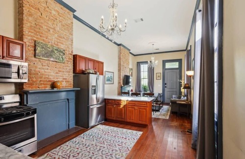 Faubourg Lafayette Casa | Gigantic Historic 8br Home- Close to Streetcar