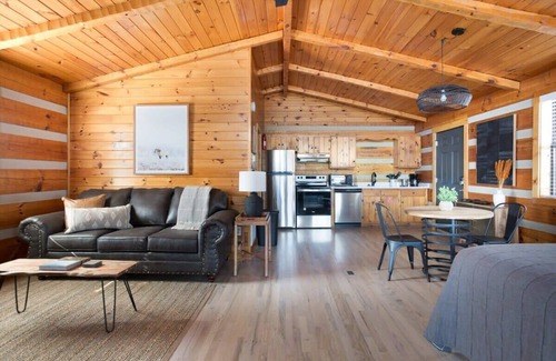 Gatlinburg - Pigeon Forge Cabina | Gigantic Views GSMNP/3.6 Miles 2 DwTn Gatlinburg