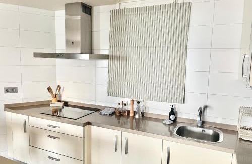 Centro de la ciudad de Gijón Apartamento | Gijón Playa San Lorenzo Parking incluido