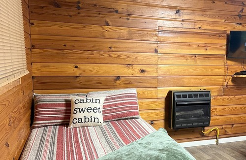 Gilbert Cabina | Gilbert Arkansas cabin, less then a 1 mile from the Buffalo River