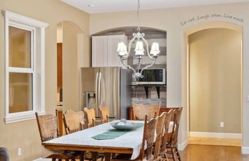 Gilbert Casa | Gilbert Royalty-Heated Pool, Spa, Home Theater