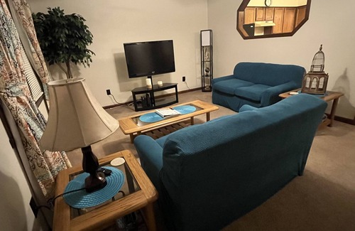 Ottawa Apartamento | Gilboa Quarry/ Winery located 10 minutes from this cozy country apartment.