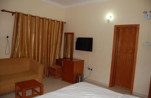 Surulere Hotel | Gilford View Hotels