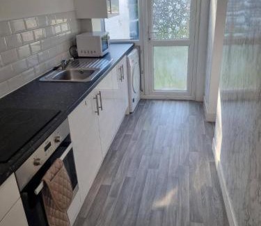 Gillingham Casa | Gillingham Retreat - Spacious 4 Bedroom House
