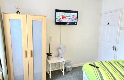 Gillingham Apartamento | Gillings Villa -Perfect For Long & Short Stays