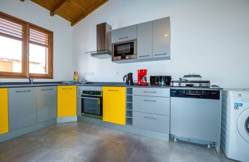 Anse-Bertrand Cabaña | Ginger bungalow, piscina, a 3 km de la playa.
