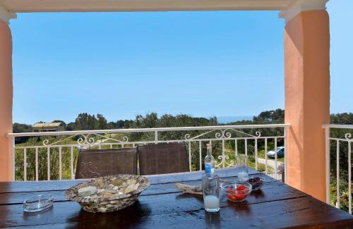 Agios Matthaios Apartamento | Giokos