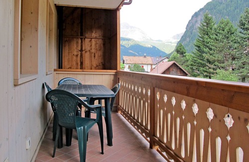 Fontanazzo Apartamento | Giovanni (CPO359) by Interhome