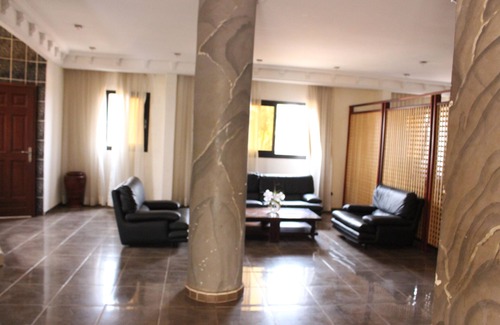 Yaounde Hotel | Girafe Hôtel
