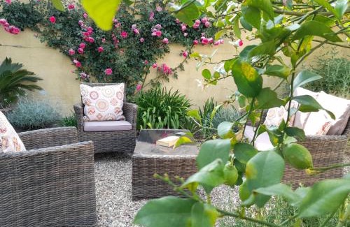 Riola Sardo Cama Y Desayuno | Girasole Boutique B&B