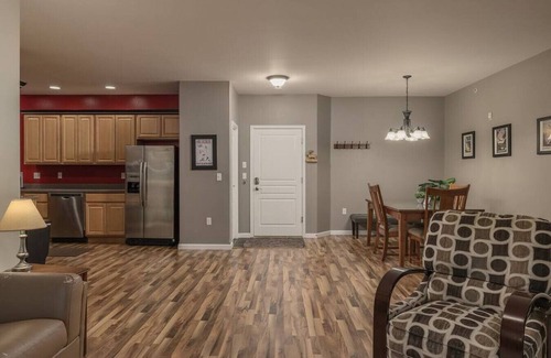 Alyeska Condominio | Girdwood Condo · 2 Bedroom Condo w/Hottub! In the Heart of Girdwood