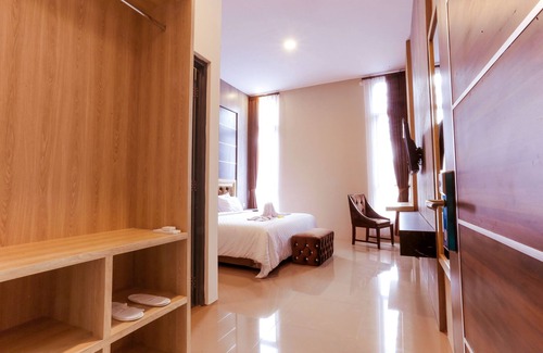Dinoyo Hotel | Giri Palma Hotel