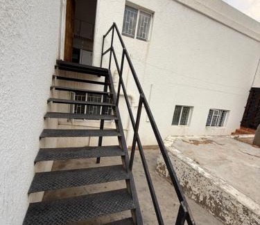 Windhoek Central Cama Y Desayuno | Giribes House Number 1 Kleine Kuppe