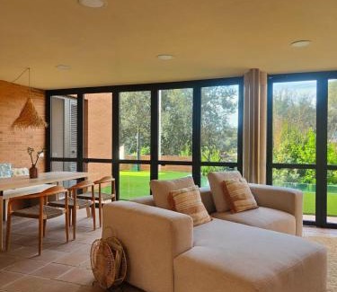Sant Gregori Apartamento | Girona, verde, relax e Infinity Pool