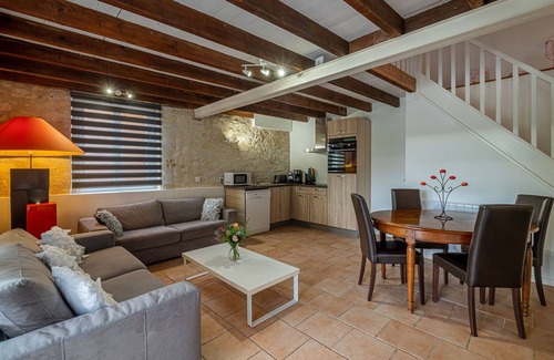 Cravant-les-Coteaux Casa | Gite à Cravant les Coteaux