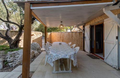Saint-Sauveur-de-Cruzieres Casa | Gite 1 - La Tour