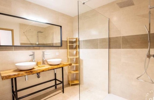 Fraisse Casa | Gite 10 Personnes Piscine 5 ch 4 sdb