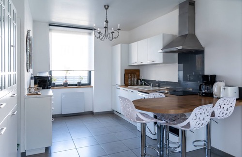 Porspoder Casa | Gîte 12/14 sleeps in village 50m from the sea