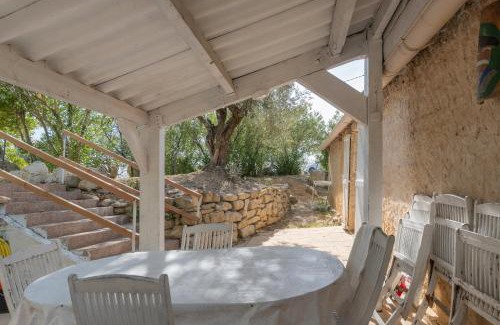 Saint-Sauveur-de-Cruzieres Casa | Gite 2 - Gite Les Oliviers