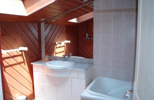 Antezant-la-Chapelle Casa | GITE A LA FERME